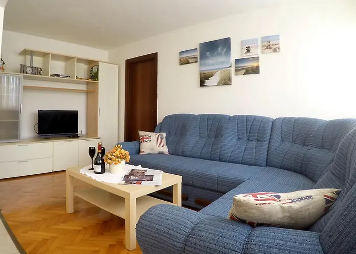 Apartment Pizzybondo